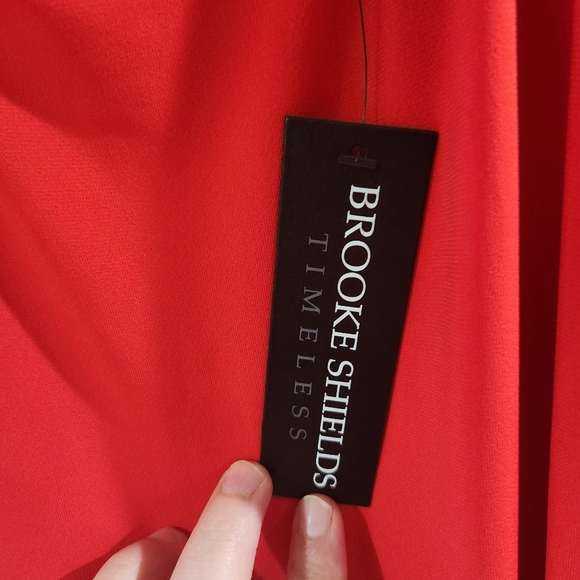 NWT Brooke Shields Timeless Red Maxi Dress Size M - Picture 4 of 6